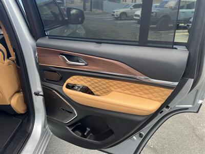 2023 Jeep Grand Cherokee Summit Reserve   - Photo 20 - 