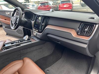 2022 Volvo XC60 Recharge T8 Inscription - Photo 17 -