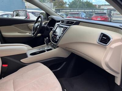 2021 Nissan Murano SV   - Photo 14 - 