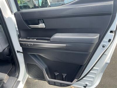 2024 Toyota Tacoma SR5 - Photo 18 -