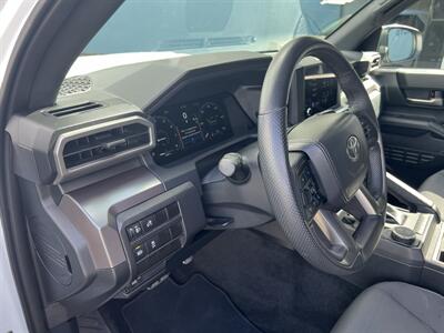 2024 Toyota Tacoma SR5 - Photo 12 -
