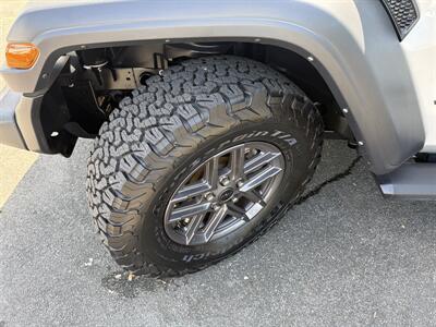 2024 Jeep Wrangler Sport - Photo 11 -