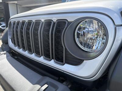 2024 Jeep Wrangler Sport - Photo 26 -