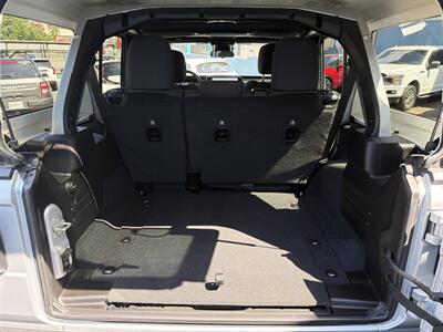 2024 Jeep Wrangler Sport - Photo 10 -