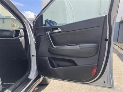 2018 Kia Sportage LX   - Photo 11 - 