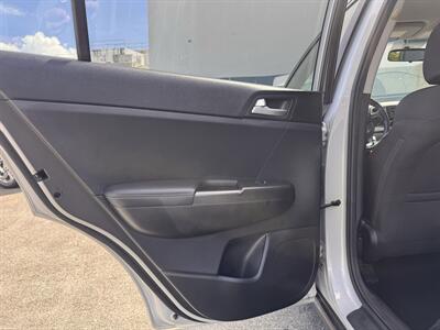 2018 Kia Sportage LX   - Photo 15 - 
