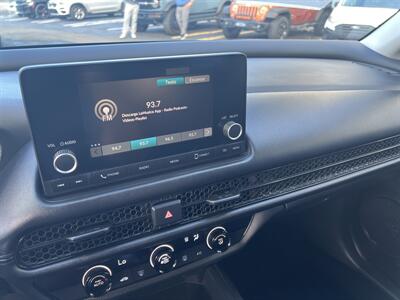 2023 Honda HR-V LX   - Photo 18 - 