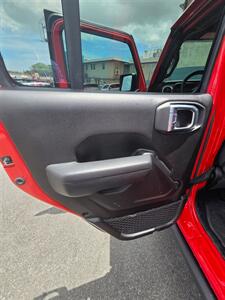 2024 Jeep Gladiator NightHawk   - Photo 12 - 