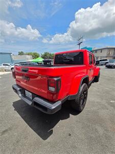 2024 Jeep Gladiator NightHawk   - Photo 5 - 