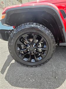 2024 Jeep Gladiator NightHawk   - Photo 9 - 