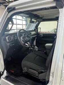 2018 Jeep Wrangler Unlimited Sahara   - Photo 6 - Bullhead City, AZ 86442