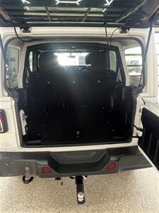 2018 Jeep Wrangler Unlimited Sahara   - Photo 18 - Bullhead City, AZ 86442