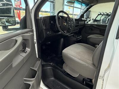 2011 Chevrolet Express 3500 CUTAWAY VAN - Photo 5 - Bullhead City, AZ 86442