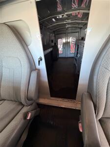 2011 Chevrolet Express 3500 CUTAWAY VAN - Photo 9 - Bullhead City, AZ 86442