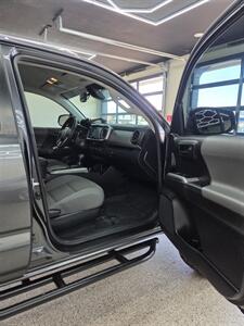 2021 Toyota Tacoma TRD Off-Road   - Photo 18 - Bullhead City, AZ 86442