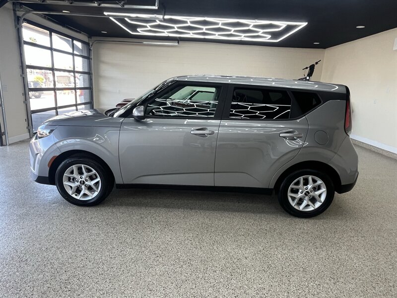 2025 Kia Soul LX   - Photo 1 - Bullhead City, AZ 86442