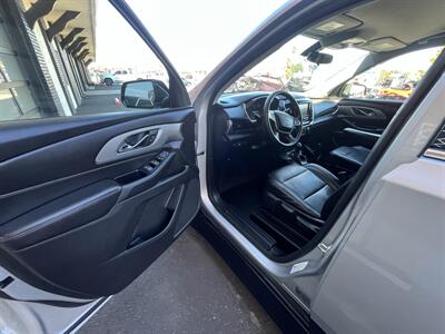 2019 Chevrolet Traverse LS   - Photo 3 - Bullhead City, AZ 86442