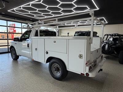 2004 Ford F-250 Super Duty XL - Photo 2 - Bullhead City, AZ 86442