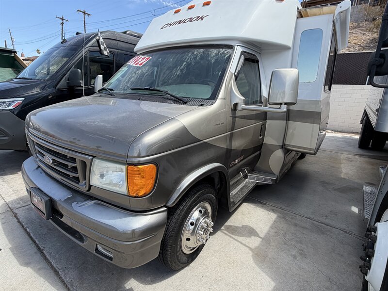 2004 Chinook E-450 SD  