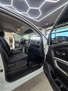 2017 Nissan Titan SV   - Photo 11 - Bullhead City, AZ 86442