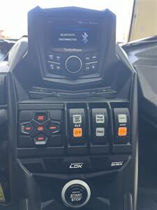 2021 Can-Am Maverick X3 MAX X rs TURBO RR With SMART-SHOX   - Photo 19 - Bullhead City, AZ 86442