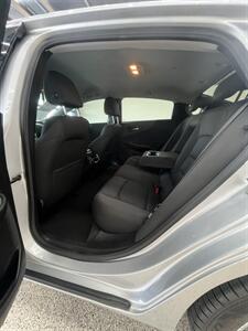 2022 Chevrolet Malibu LT   - Photo 8 - Bullhead City, AZ 86442