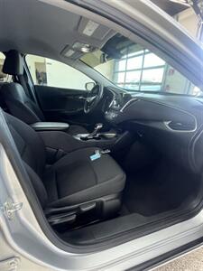 2022 Chevrolet Malibu LT   - Photo 15 - Bullhead City, AZ 86442