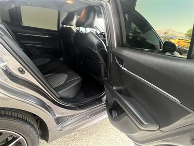2022 Toyota Camry SE   - Photo 16 - Bullhead City, AZ 86442