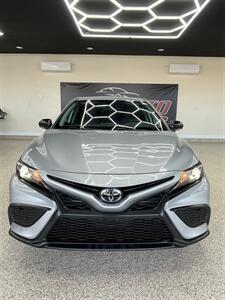 2022 Toyota Camry SE Nightshade   - Photo 3 - Bullhead City, AZ 86442