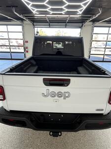 2020 Jeep Gladiator Overland - Photo 12 - Bullhead City, AZ 86442