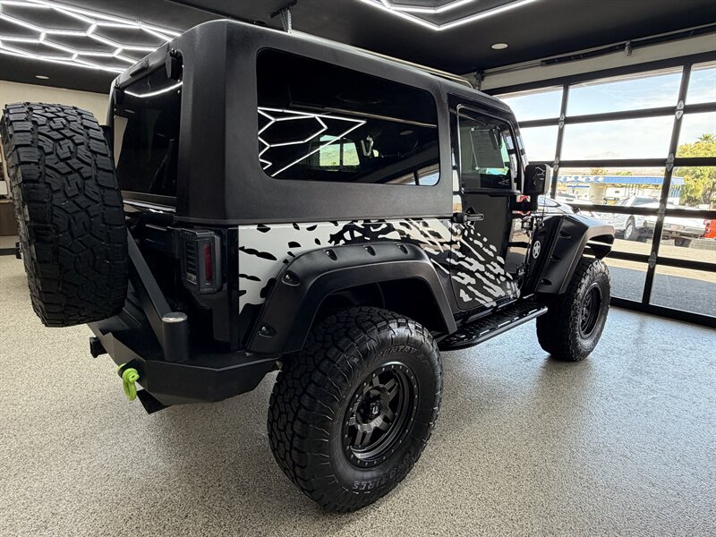 2012 Jeep Wrangler Sahara - Photo 25