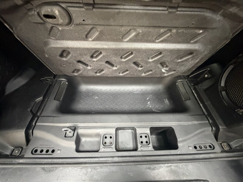 2012 Jeep Wrangler Sahara - Photo 32