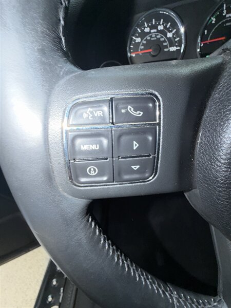 2012 Jeep Wrangler Sahara - Photo 8