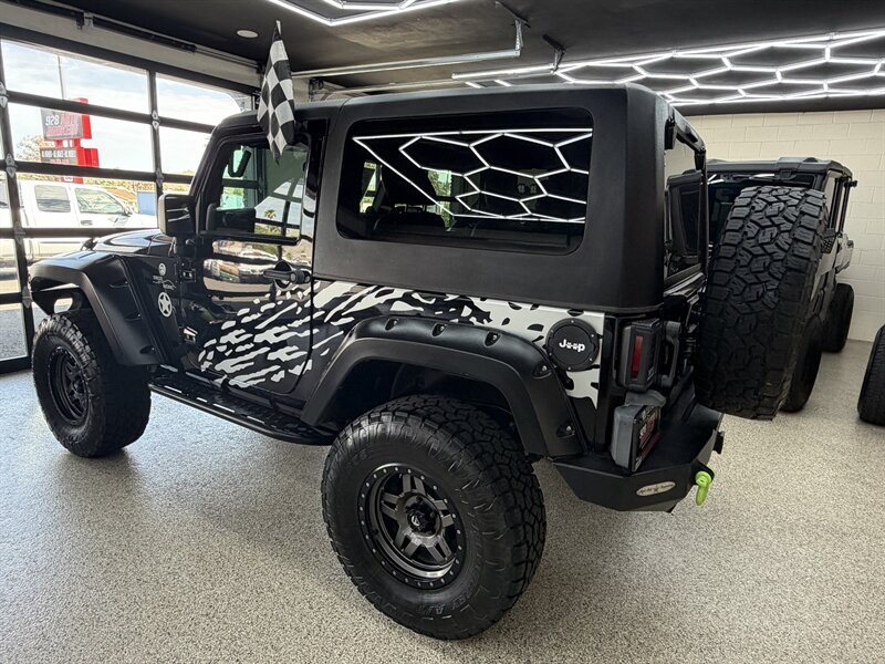 2012 Jeep Wrangler Sahara - Photo 3
