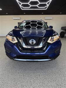 2019 Nissan Rogue SV - Photo 4 - Bullhead City, AZ 86442