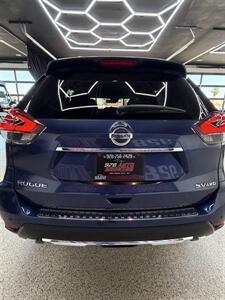 2019 Nissan Rogue SV - Photo 11 - Bullhead City, AZ 86442