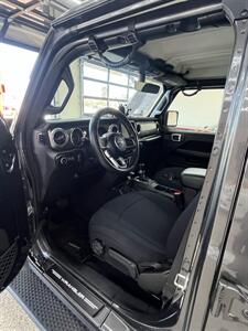 2018 Jeep Wrangler Unlimited Sahara   - Photo 5 - Bullhead City, AZ 86442