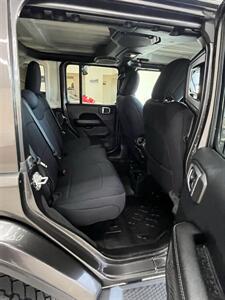 2018 Jeep Wrangler Unlimited Sahara   - Photo 10 - Bullhead City, AZ 86442