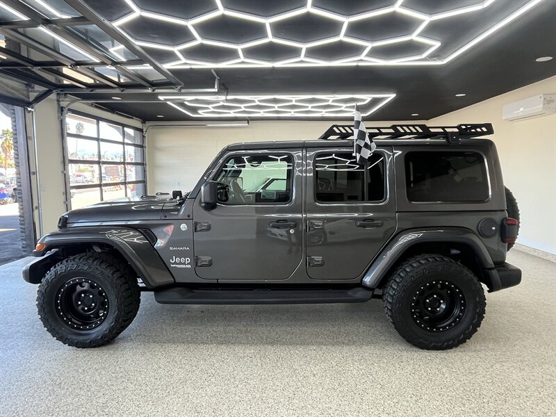 2018 Jeep Wrangler Unlimited Sahara   - Photo 1 - Bullhead City, AZ 86442