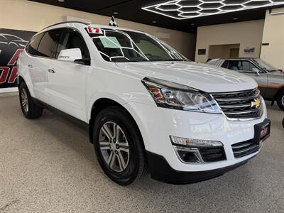 2017 Chevrolet Traverse LT - Photo 5 - Bullhead City, AZ 86442