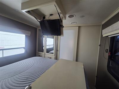 2013 Tiffin allegro breeze   - Photo 19 - Bullhead City, AZ 86442