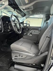 2022 Chevrolet Silverado 6500HD   - Photo 10 - Bullhead City, AZ 86442