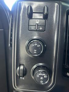 2022 Chevrolet Silverado 6500HD   - Photo 11 - Bullhead City, AZ 86442