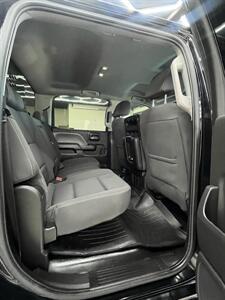 2022 Chevrolet Silverado 6500HD   - Photo 16 - Bullhead City, AZ 86442
