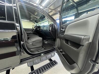 2022 Chevrolet Silverado 6500HD   - Photo 17 - Bullhead City, AZ 86442