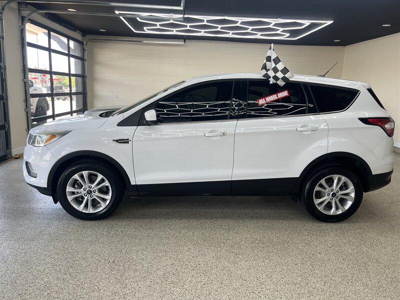 2017 Ford Escape SE   - Photo 1 - Bullhead City, AZ 86442