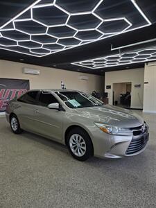 2015 Toyota Camry LE   - Photo 4 - Bullhead City, AZ 86442