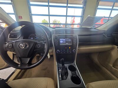 2015 Toyota Camry LE   - Photo 14 - Bullhead City, AZ 86442