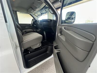 2015 Chevrolet Express 3500  cargo van - Photo 18 - Bullhead City, AZ 86442