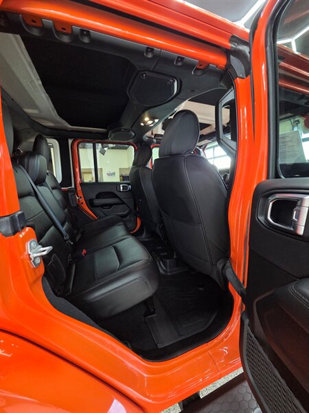 2023 Jeep Wrangler 4-Door Sahara Altitude - Photo 17